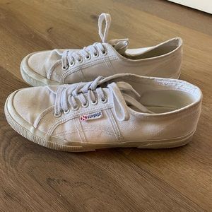 2750 Cotu classic white Supurgas